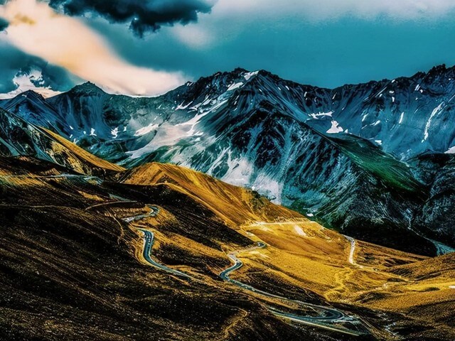 The 10 Most Beautiful Highways In China