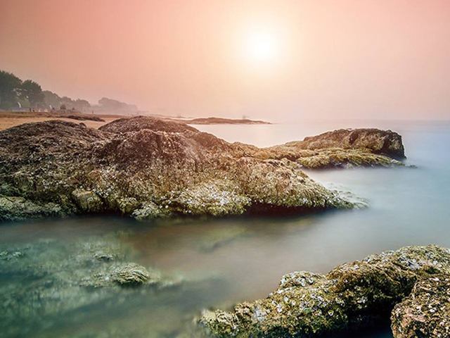 Chinese Romantic Seaside Cities For Summer Travel