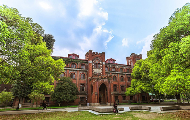 The 26 Most Beautiful Universities in China - What China