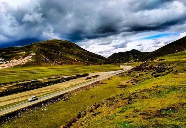 The 10 Most Beautiful Highways In China-213 National Highway