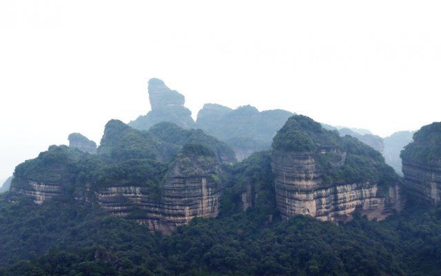 China's 10 Most Beautiful Nature Reserves-Danxia Mountain Scenic Area