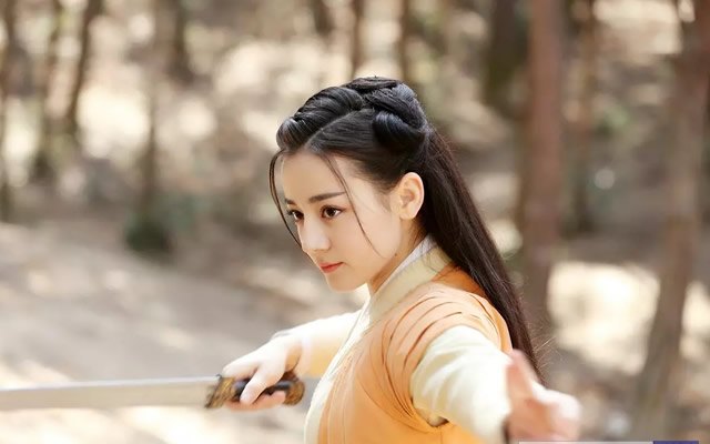 The 10 Most Popular Actresses In China In 2020-dilireba