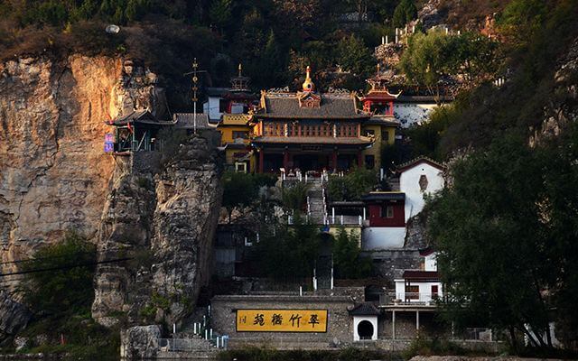 Top 10 Rock Climbing Sites in China-Shidu Scenic Area