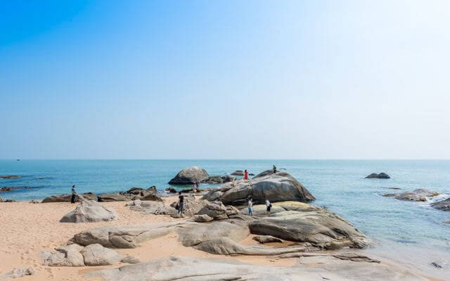 10 Most Beautiful Beaches In China-Yalong Bay, Sanya
