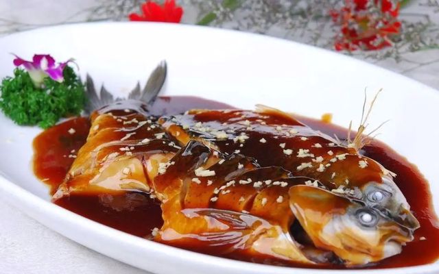 Top 10 Famous Dishes in China-West Lake Fish in Vinegar Gravy