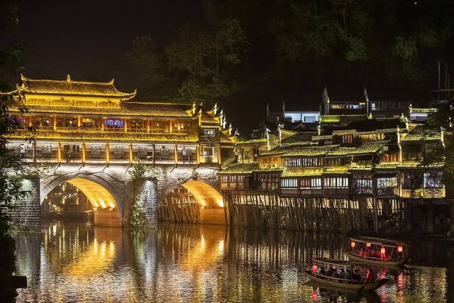 Top 10 Ancient Towns in China-anhui hongcun-fenghuang