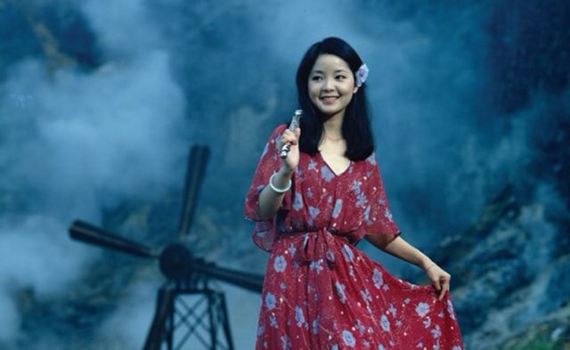 Top 10 Chinese Female Singers-denglijun