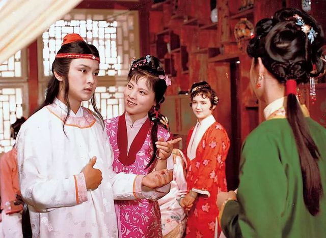 Top 10 Chinese TV Dramas-hongloumeng