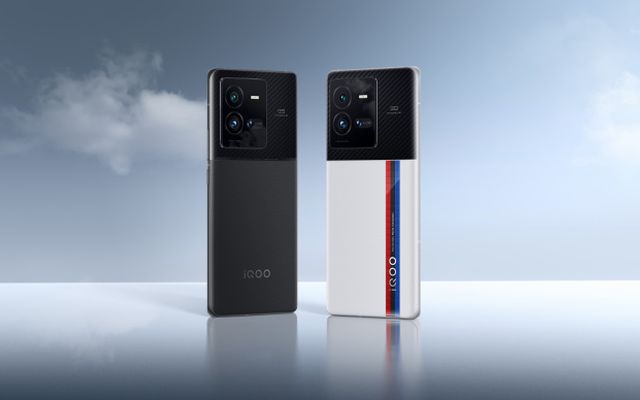 iQOO 10 Pro Review: Greatly Improved Image Performance, 200W Flash Charge