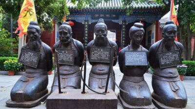 The Four Traitors in Chinese History