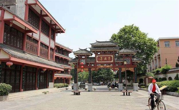 Top 10 Scenic Spots and Historic Sites in Wuhan-7