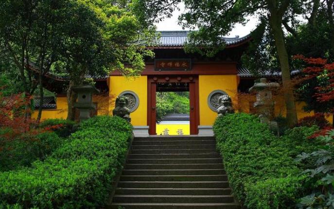 Top 10 Most Beautiful Temples In China-7