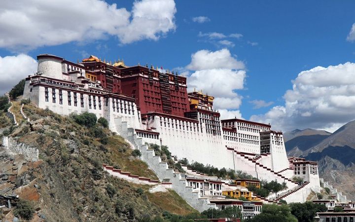 Top 10 Most Beautiful Temples In China