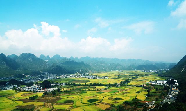 Top Ten 4A Scenic Spots in China-xingyiwanfenglin