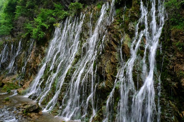 Top Ten 4A Scenic Spots in China-zhongbadaxiagu