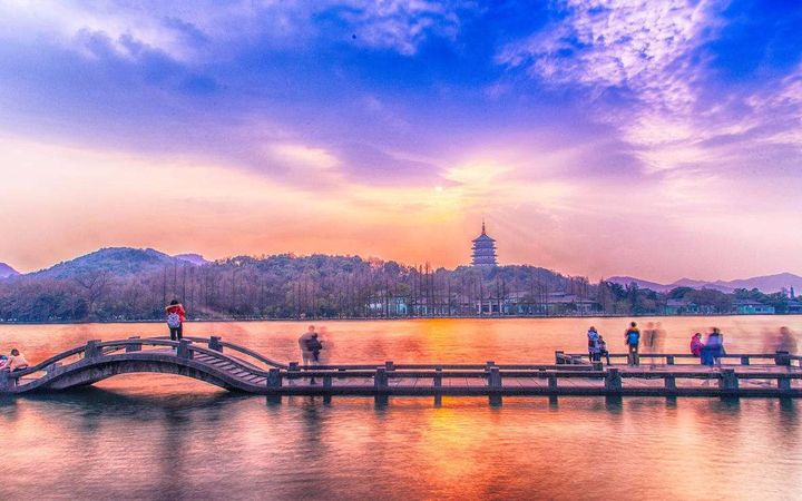 What You Should Know About Hangzhou What You Should Know About Hangzhou
