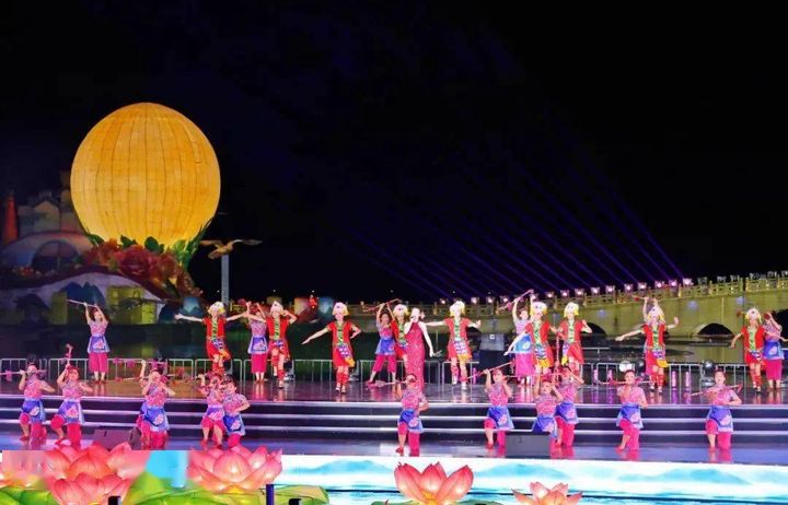 Top 10 Lantern Festivals in China-haixialiangan