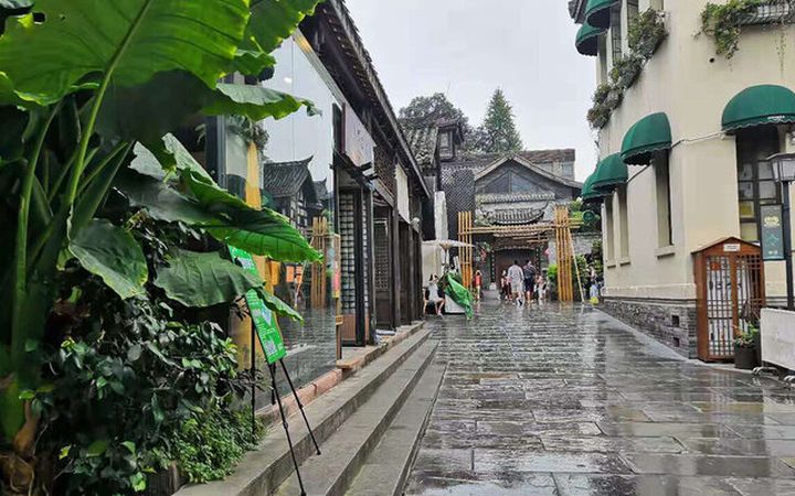 Top 10 Attractions With The Most Delicious Food In China Top 10 Attractions With The Most Delicious Food In China-kuanzhaixiangzi